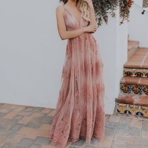 Luxxel Antonia Lace Maxi Dress